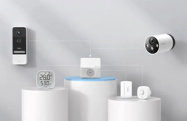 TP-Link Tapo H200 Smart Hub | Connect Up To 64 IoT Devices + 4 Cameras | Smart Alarm and Doorbell