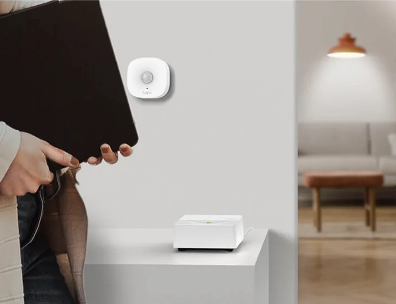 TP-Link Tapo H200 Smart Hub | Connect Up To 64 IoT Devices + 4 Cameras | Smart Alarm and Doorbell