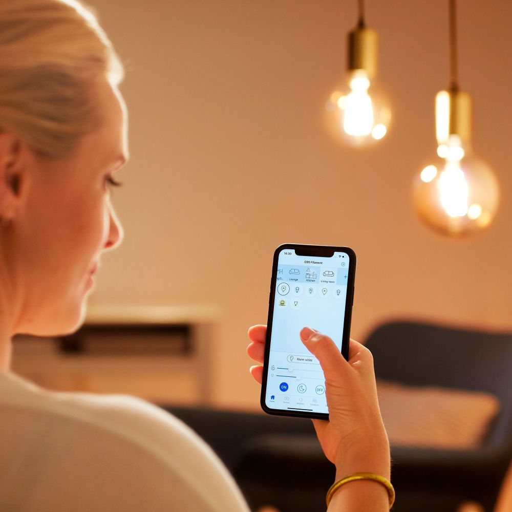 Philips Wi-Fi Filament Amber Glass Bulb A60 - 7W, E27, Vintage Edison Style Smart LED, Tunable White, Dimmable (WiZ Connected) 16 Philips Wi-Fi Filament Amber Glass Bulb - 7W, E27, Vintage Edison Style Smart LED Globe Light, Tunable White, Dimmable (WiZ Connected Retro Decorative Light)